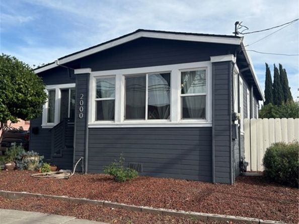2000 82nd, Oakland CA 94621