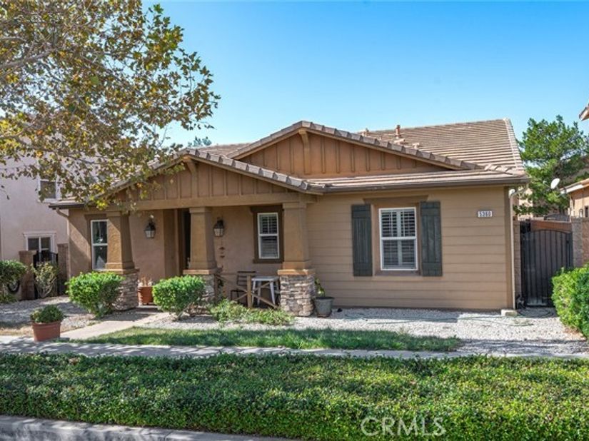 5360 Novara, Fontana CA 92336