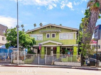 972 S Hoover