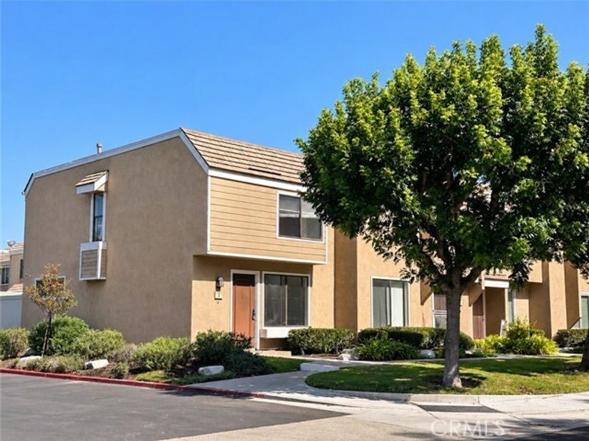 2 Greenleaf, Irvine CA 92604