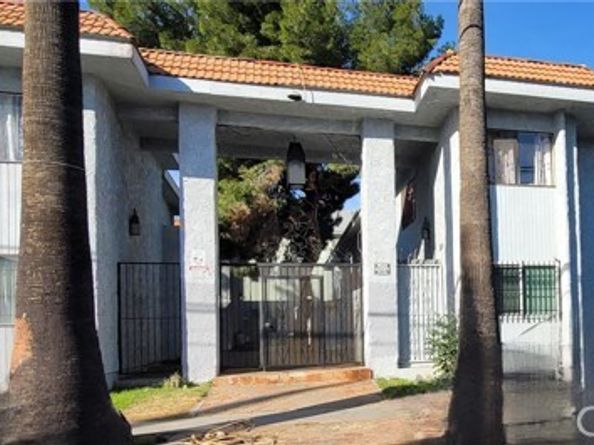 14805 Chase Street 105, Panorama City (los Angeles) CA 91402