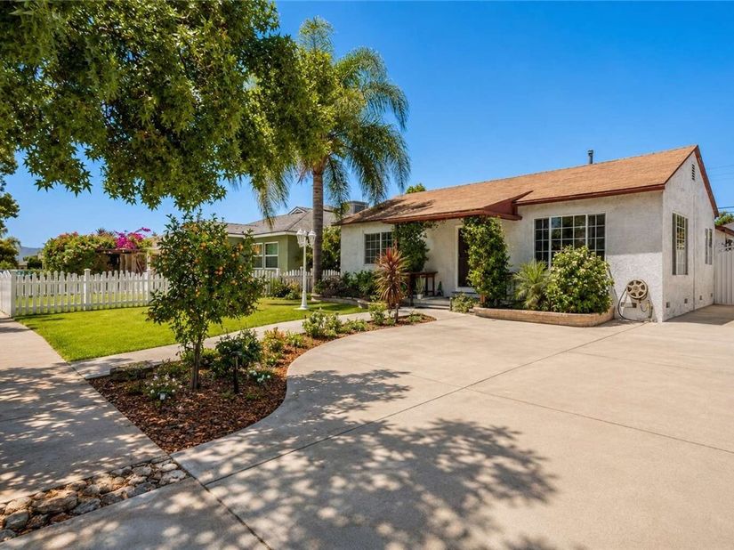 6313 Willowcrest Avenue, North Hollywood (los Angeles) CA 91606