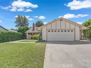 3765 Valle Vista