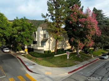 1734 N Verdugo