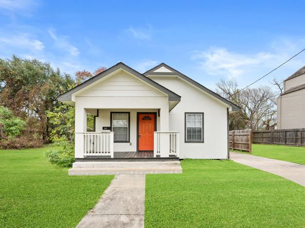 2821 Holman Street, Houston TX 77004