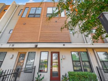 2401 Crawford Street