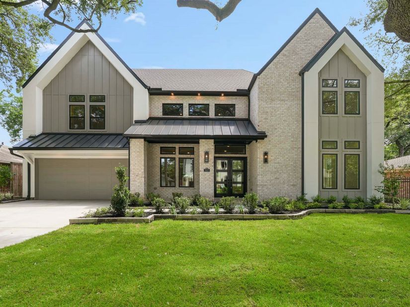 3615 Newcastle Drive, Houston TX 77027
