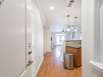1711 Old Spanish Trail