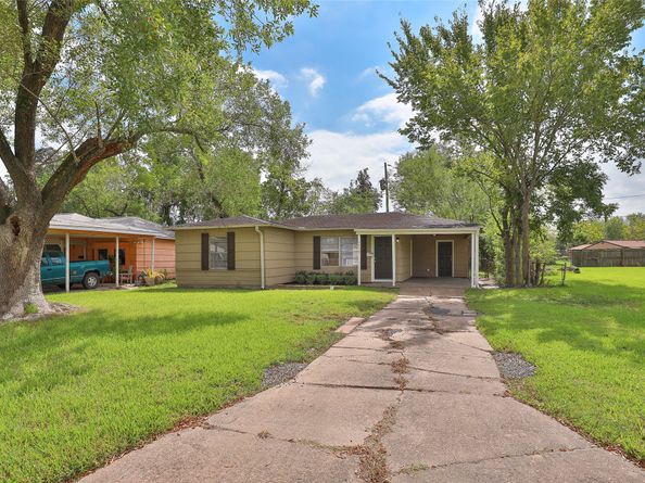 5418 Myrtlewood Street, Houston TX 77033