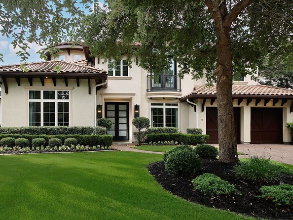 11 Karsten Creek Court, The Woodlands TX 77389