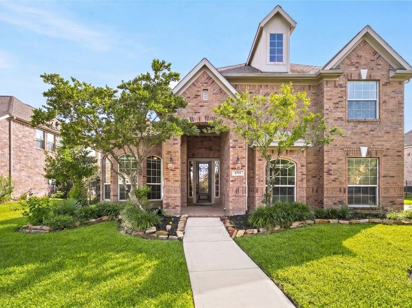 6715 W Titan Springs Drive, Spring TX 77389