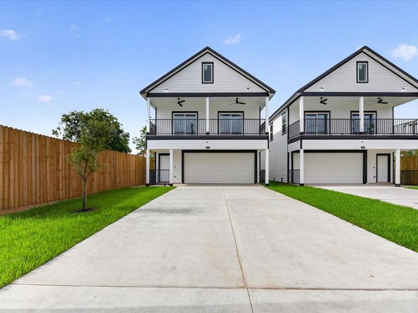3434 Sunbeam Street A, Houston TX 77051