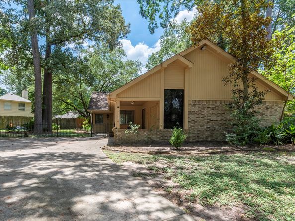 1906 Woodhue Drive, Houston TX 77386