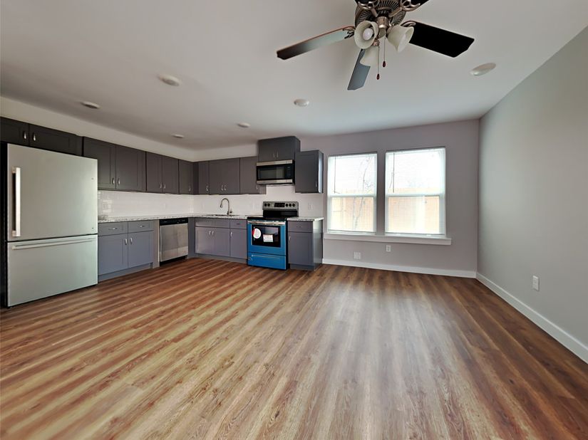 8639 Sunderland Road, Houston TX 77028
