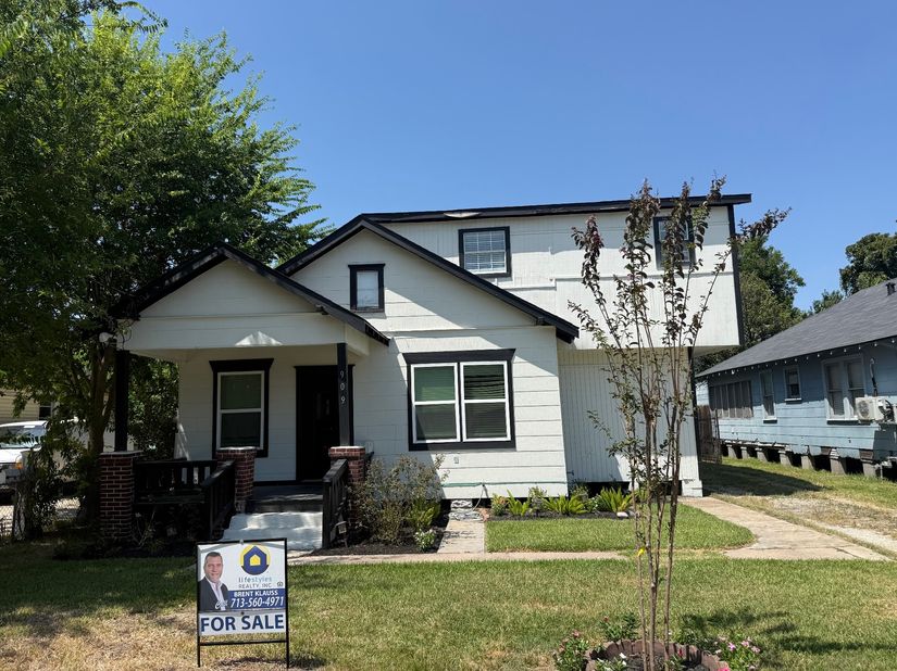 909 King Street, Houston TX 77022