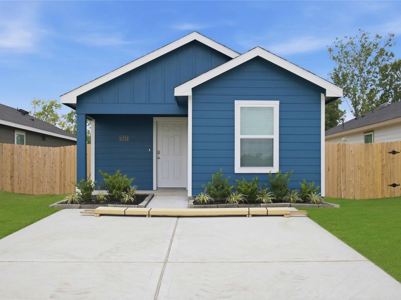 6021 Pineapple Street, Houston TX 77048