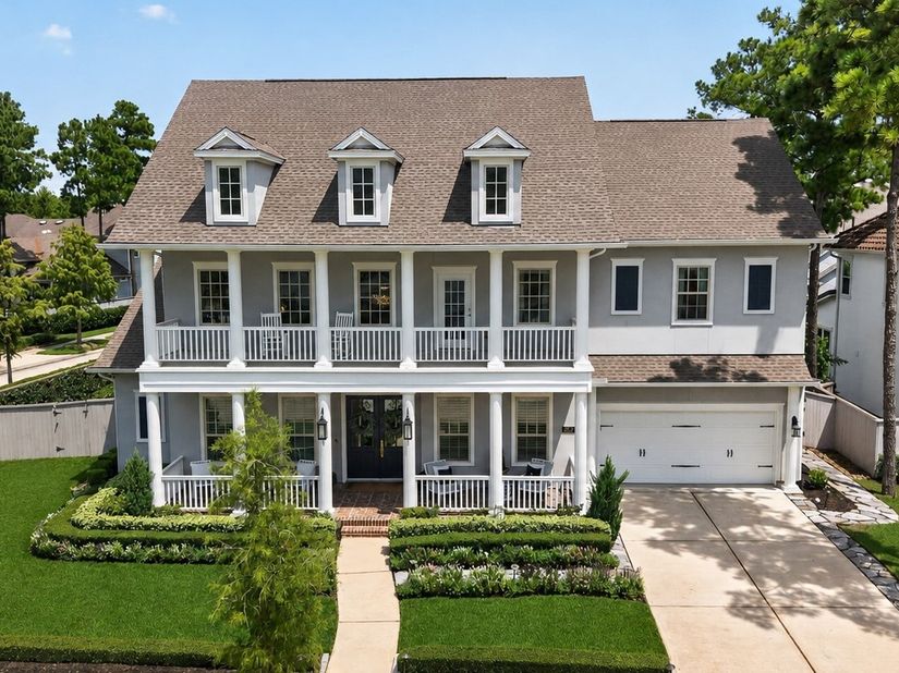 202 S Thatcher Bend Circle, The Woodlands TX 77389