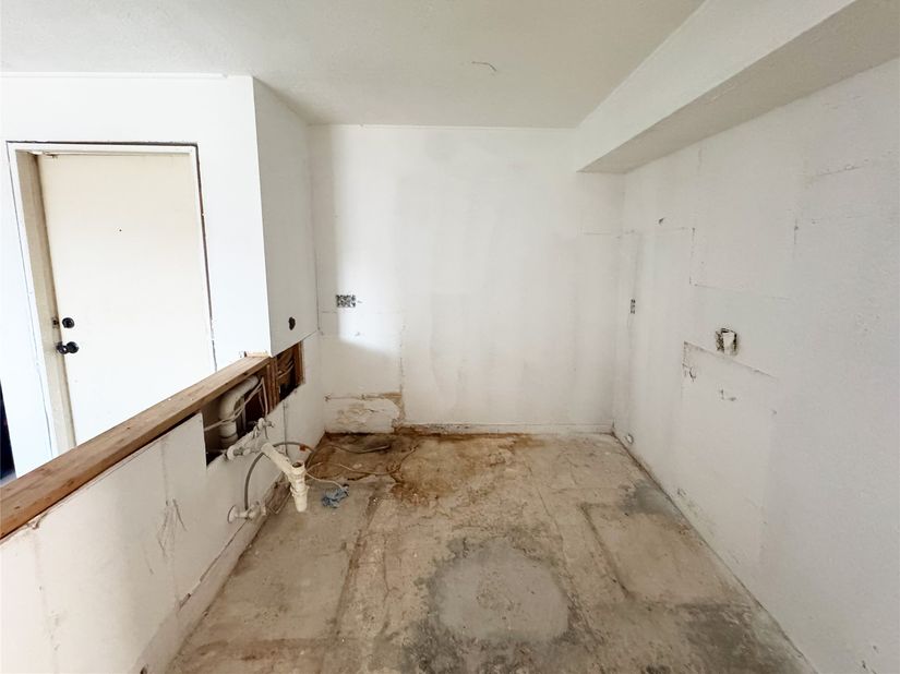 3025 Walnut Bend Lane 34, Houston TX 77042