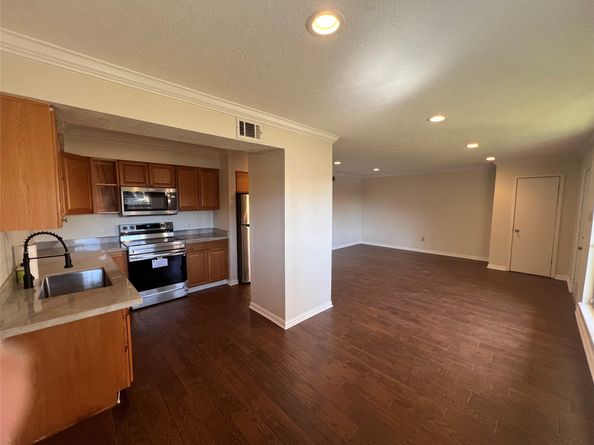 7714 Renwick Drive C36, Houston TX 77081