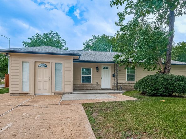 5703 Belmark Street, Houston TX 77033