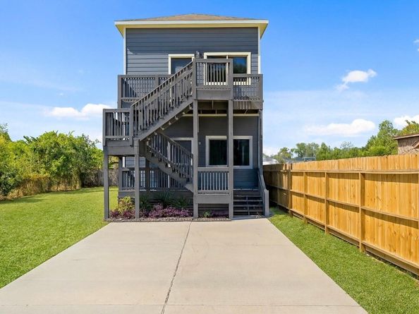 8203 Tower Street, Houston TX 77088