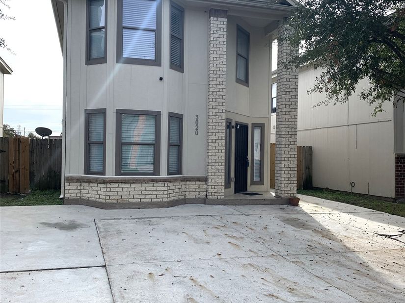 3020 La Estancia Lane, Houston TX 77093