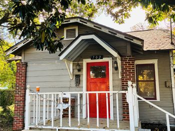 702 Caplin Street