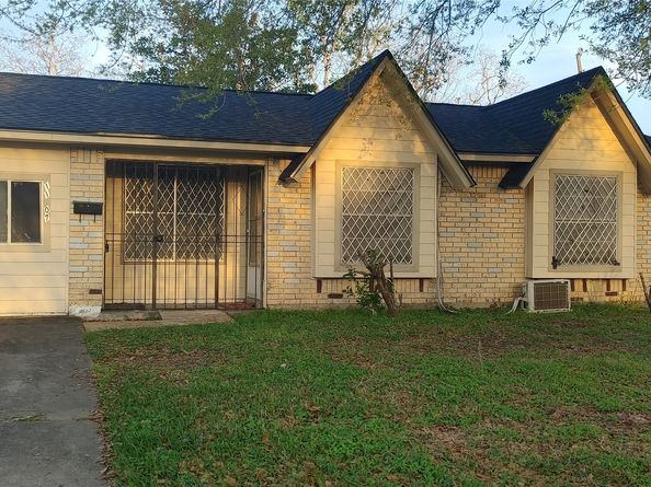 11007 Southview Street, Houston TX 77047