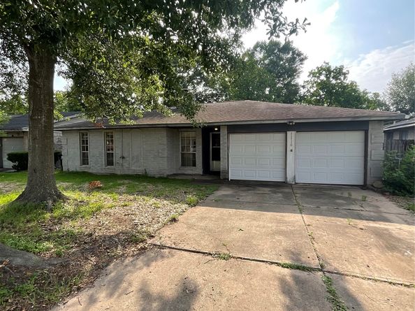 11710 Chadbrook Lane, Houston TX 77099