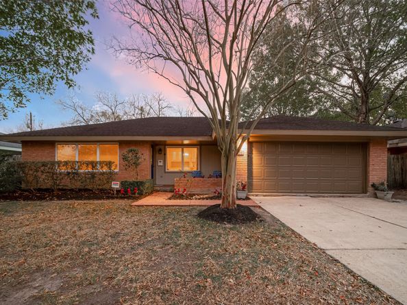 5323 Briarbend Drive, Houston TX 77096