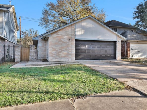12443 S Rachlin Circle, Houston TX 77071