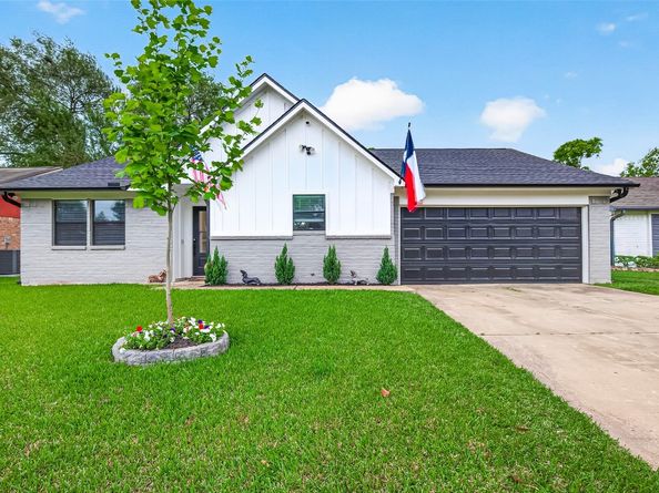 1819 Landmark Drive, Richmond TX 77406