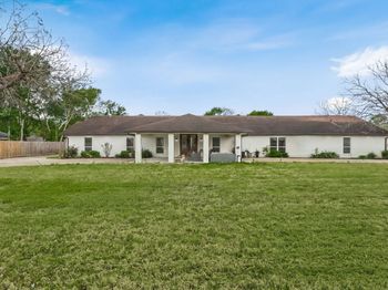 8800 Brae Acres Road