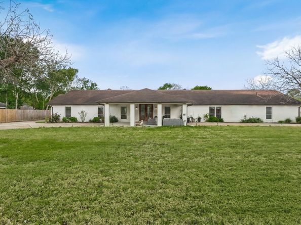 8800 Brae Acres Road, Houston TX 77074