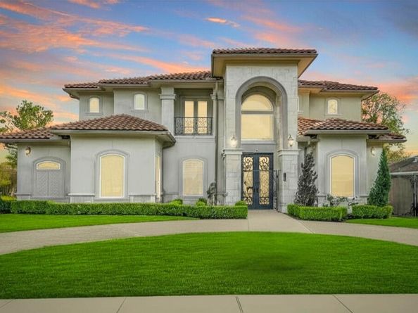 9761 Westview Drive, Houston TX 77055