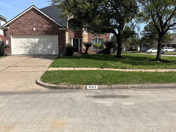902 Brandy Street, Stafford TX 77477