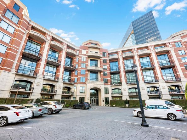 5005 Hidalgo Street 613, Houston TX 77056