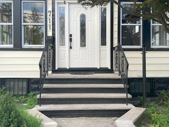 711 74th St, North Bergen NJ 07047