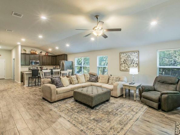 4202 Glendale LN, Lago Vista TX 78645