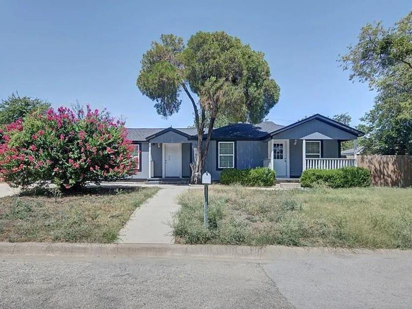 726 Kimbrough ST, White Settlement TX 76108