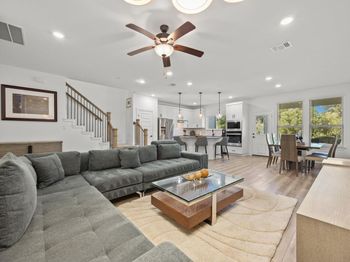 2725 Woodall DR