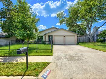 215 Cloudview DR
