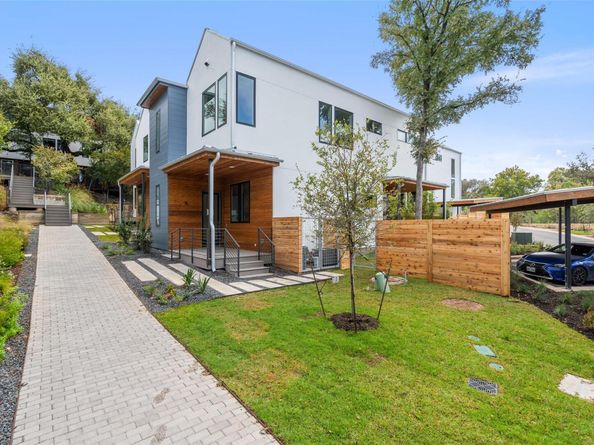 900 S 2nd ST 18, Austin TX 78704