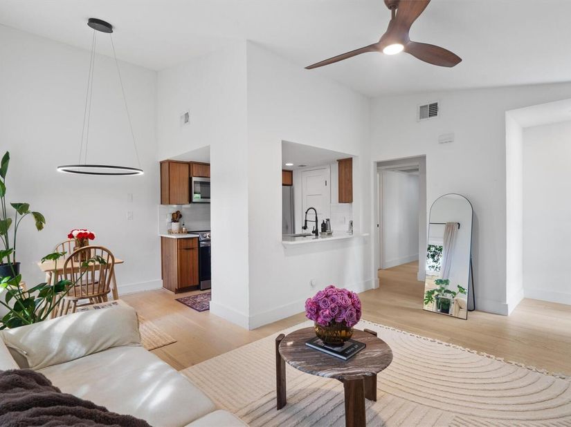 12811 Copper Cliff Ave B, Austin TX 78727