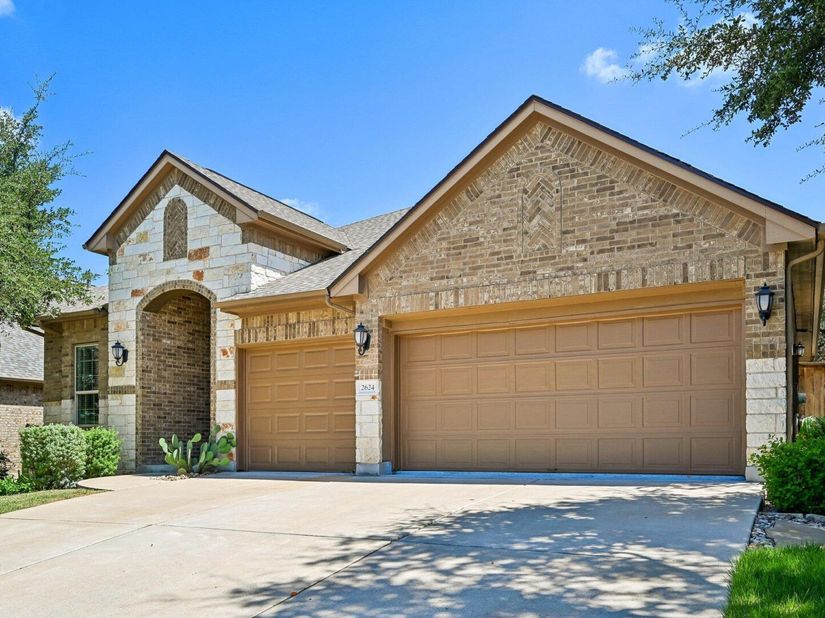 2624 Shumard Bluff DR, Leander TX 78641