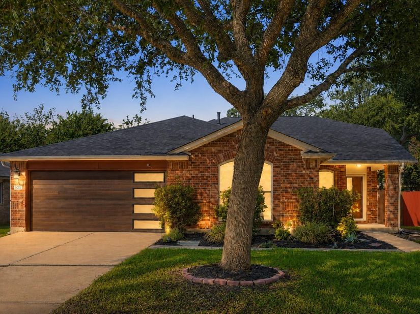 3228 Arroyo Bluff LN, Round Rock TX 78681