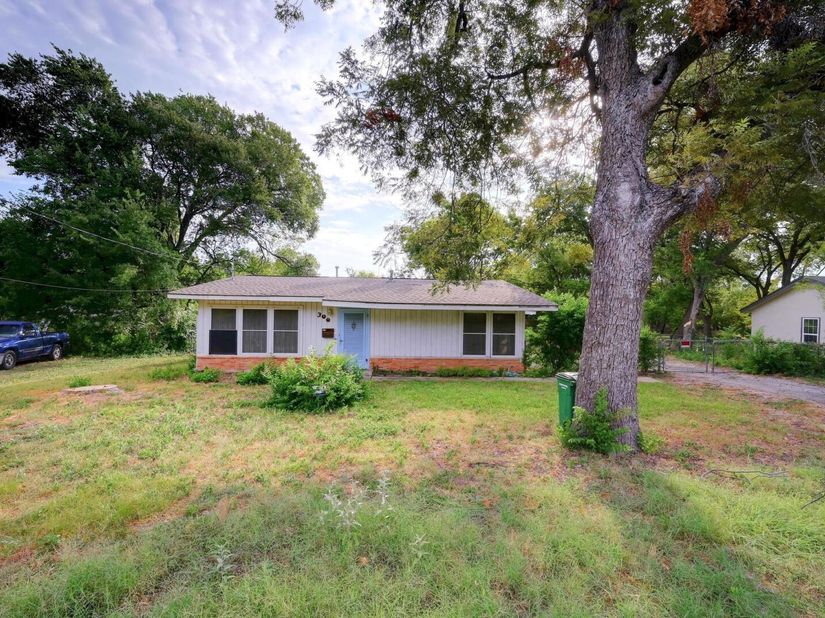 300 Pecan DR, Austin TX 78753
