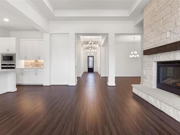 819 Great Lawn BND, Liberty Hill TX 78642