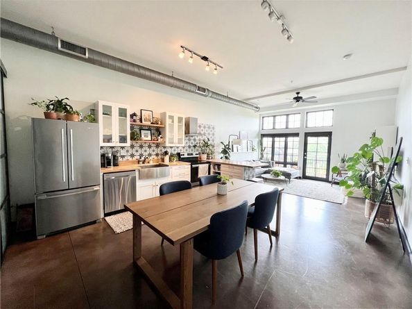 2235 E 6th ST 306, Austin TX 78702