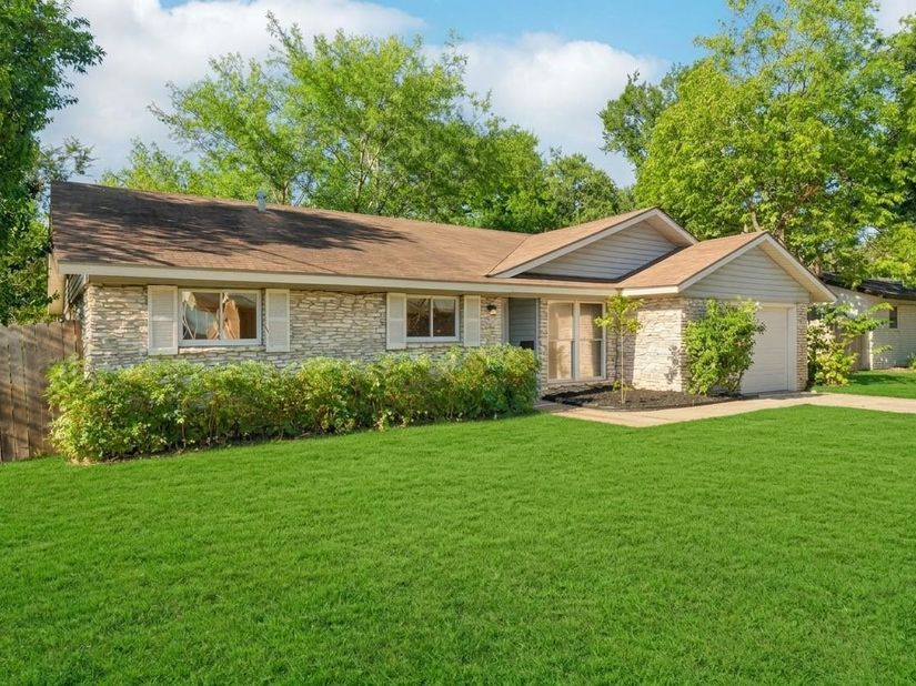 1621 Wheless LN, Austin TX 78723